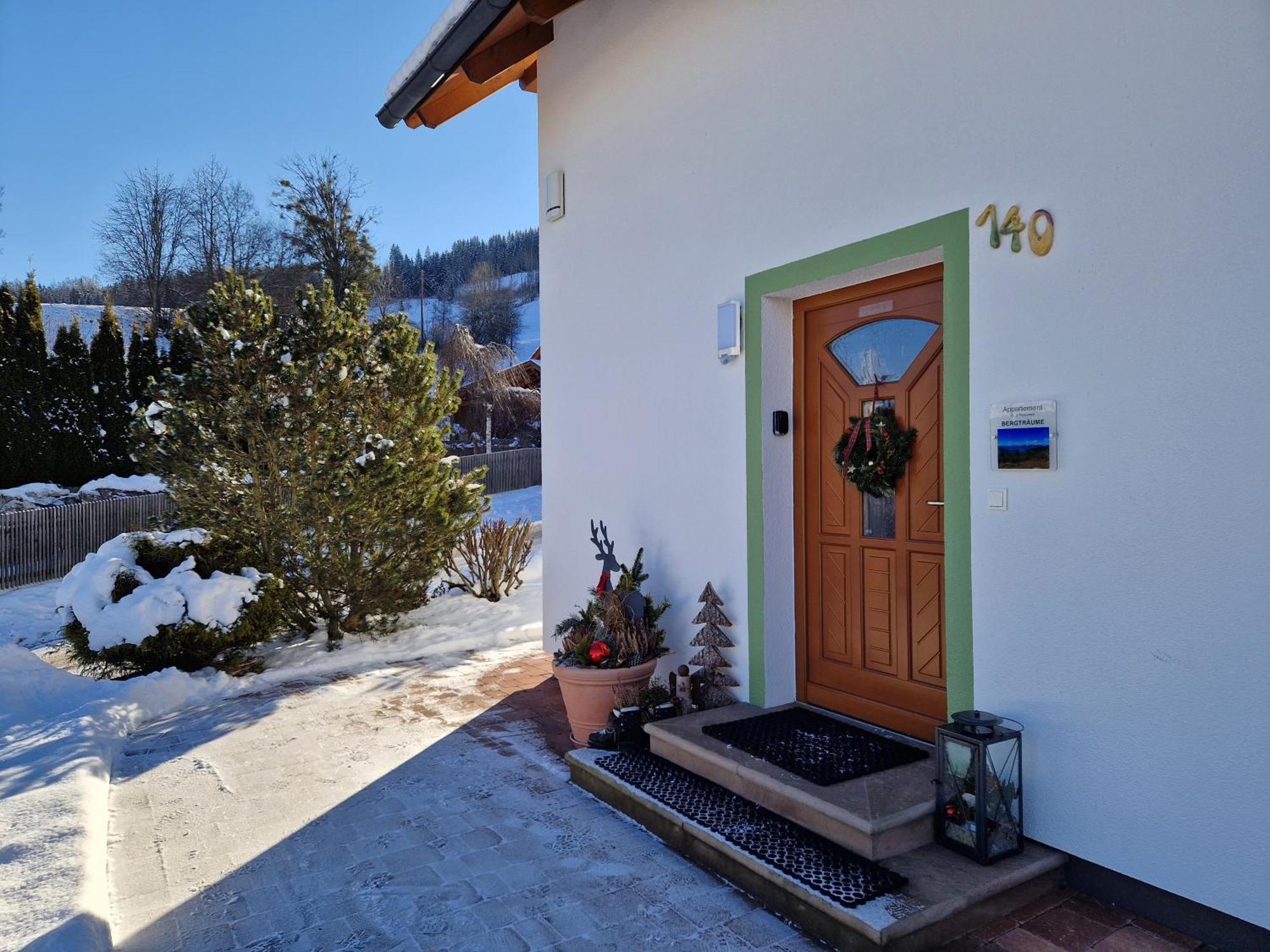 Appartement Bergtraeume Haus im Ennstal Exterior foto